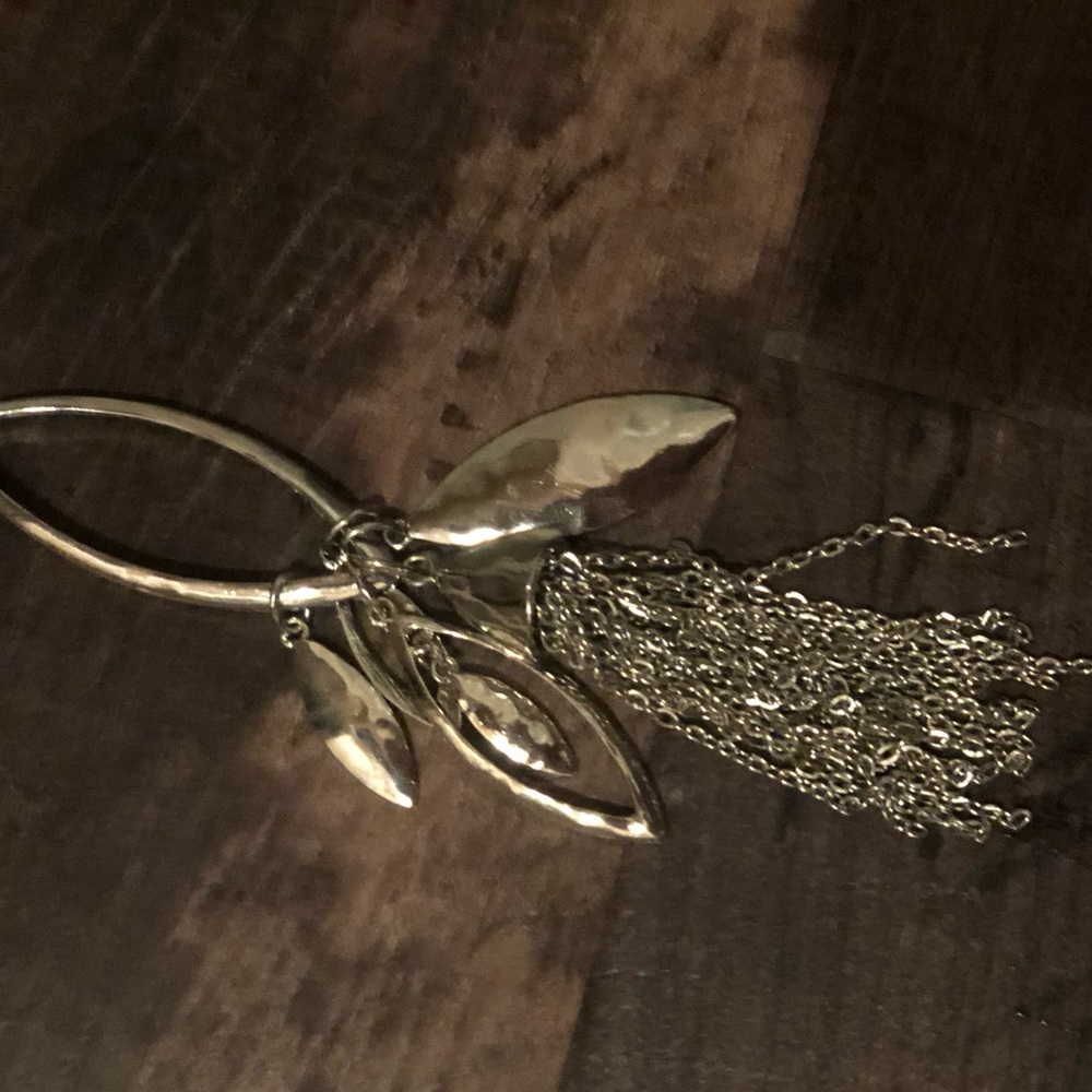 Necklace - Picture 5 of 6